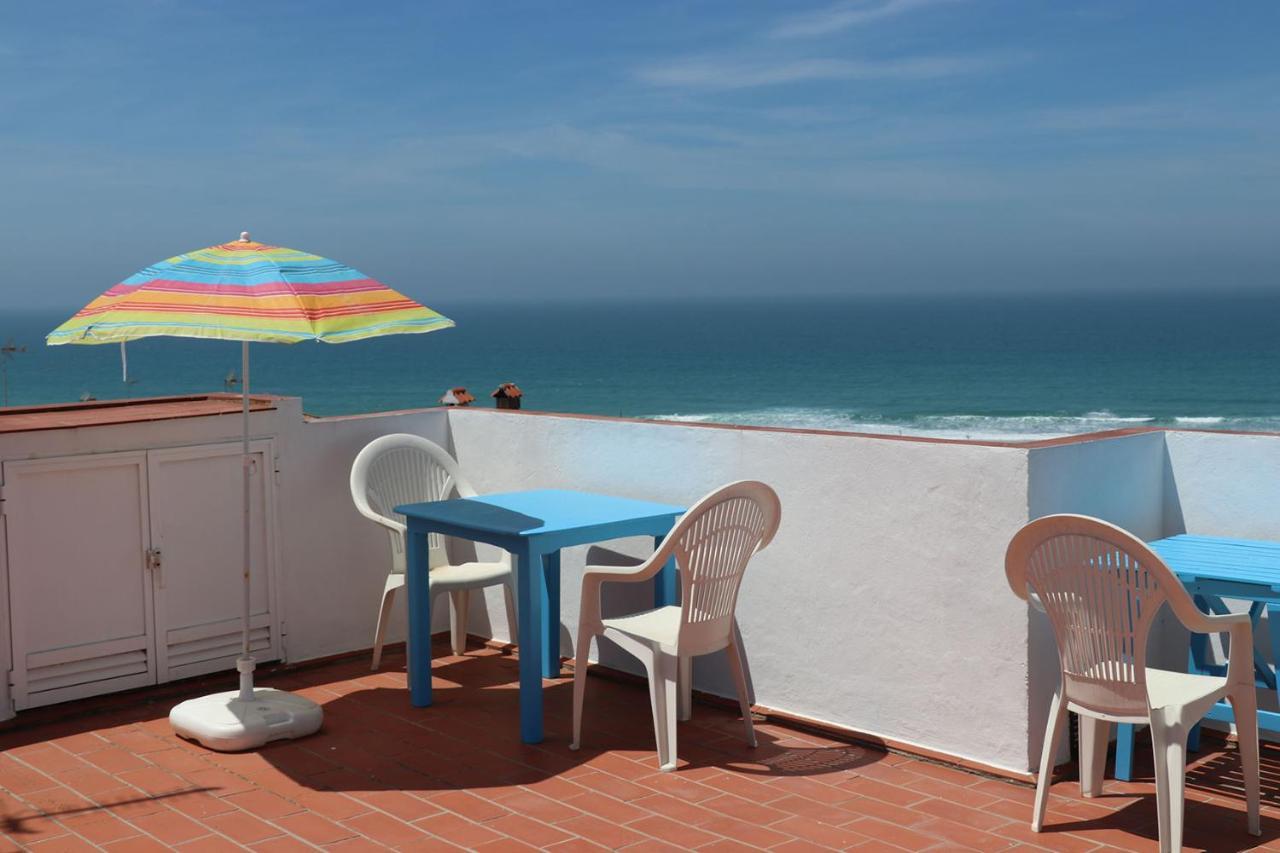 Cerca De La Playa *